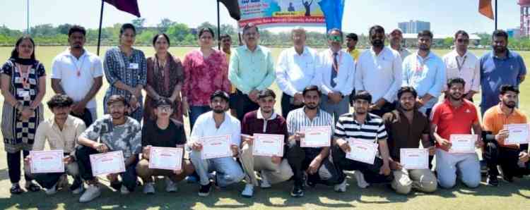 बीएमयूः वॉलीबॉल टूर्नामेंट का खिताब फिजियोथेरेपी फैकल्टी के नाम