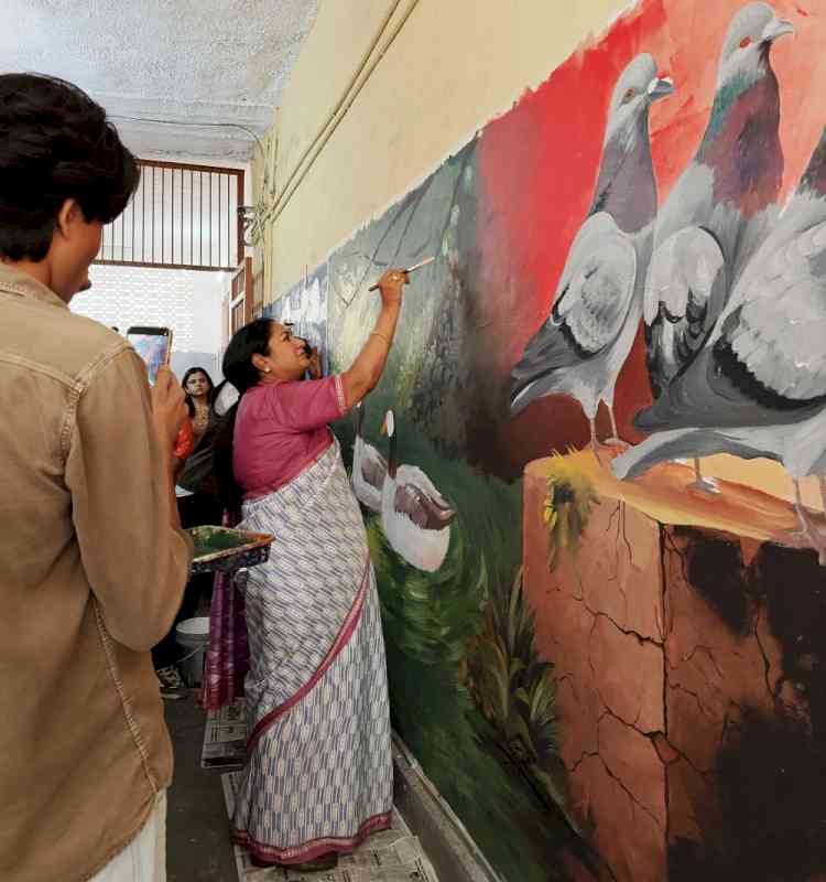 18-foot Wall Painting by SUPVA student Earns Praise from Delhi CM Rekha Gupta