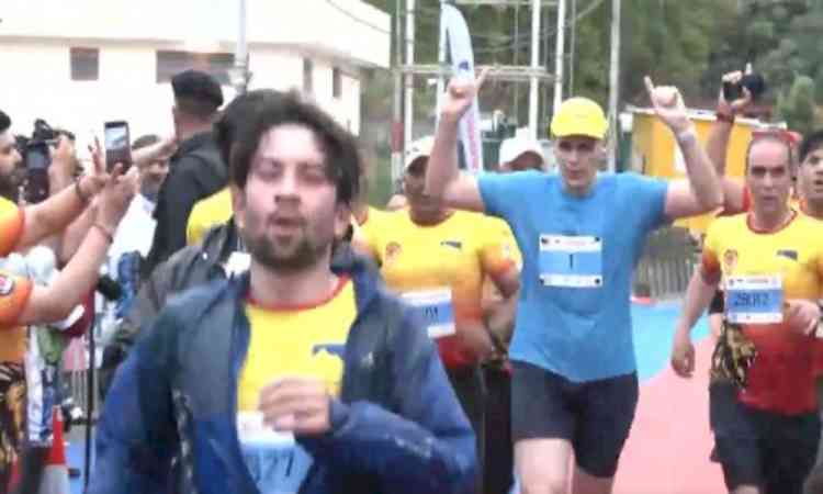 Despite rain, hundreds join Jammu’s international marathon; CM Omar Abdullah participates
