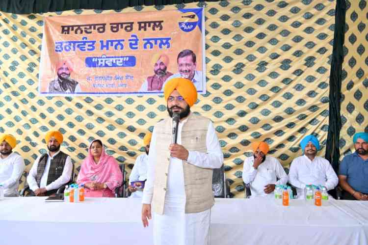 Cabinet Minister Tarunpreet Singh Sond highlights government’s four-Year achievements during ‘Samvad’