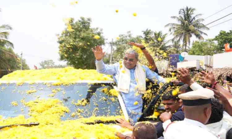 Bagalkot bypoll: K'taka CM Siddaramaiah pitches for Congress candidate