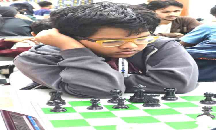 Palaash Mapara takes sole lead with five straight wins in All India Chess Masters