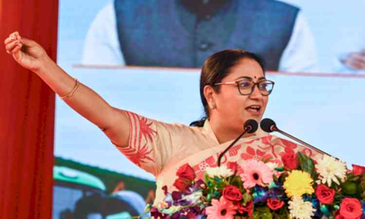 Delhi CM reaffirms zero tolerance for LPG black marketing