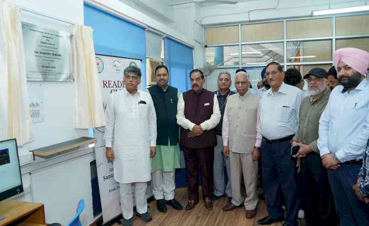 Manish Tewari Inaugurates MPLADS-Funded Digital Library Computers at GGDSD College