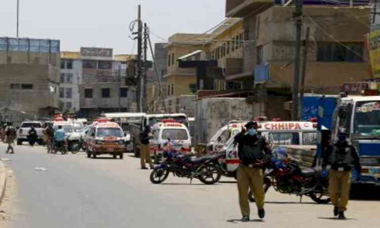 Pakistan: Roads in Karachi shut ahead of PTI's protest against inflation, fuel price hike