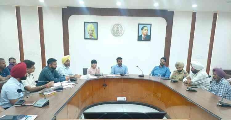 DC orders foolproof arrangements for timely & smooth wheat Procurement