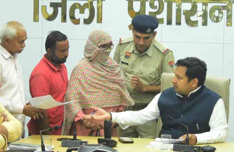 DC Sachin Gupta directs to Ensure Immediate Disposal of All Pending Complaints from Year 2024–25 in Samadhan Shivirs