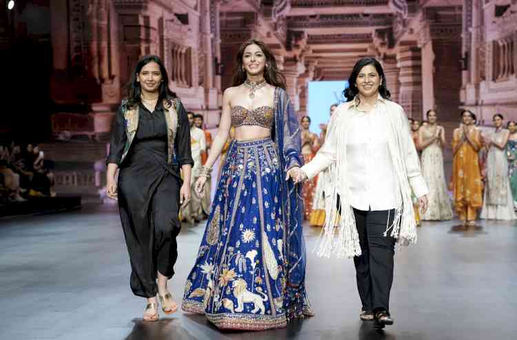 Vaishali Agarwal Brings Heritage to the Runway with “Baakul” at Fashion Week with Alaya F closing