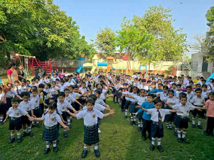 Sanskriti KMV School Pre-Primary Students Celebrate World Health Day