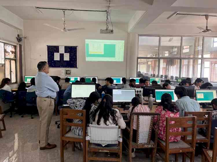 PU UICET Hosts UniSim Workshop Led by Alumni Expert Srinivas Iyer
