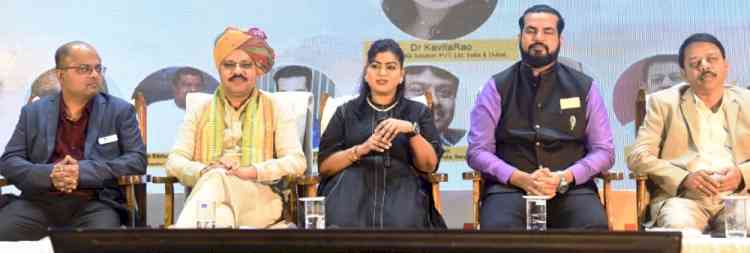 समाधान प्रस्तुत करने और सकारात्मक परिवर्तन का भागीदार बनने की दिशा में आगे बढ़ें मीडियाः डॉ. वीरेंद्र सिंह चौहान