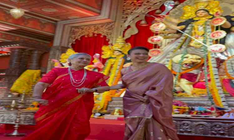 Kajol wishes birthday to the 'classy gal' Jaya Bachchan as she turns 78