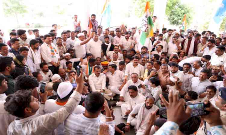 MP: Congress protests against wheat procurement delays ​