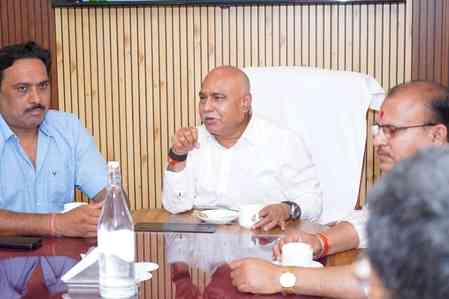 MP BJP chief holds organisational meet in Orchha, emphasises cadre strength
