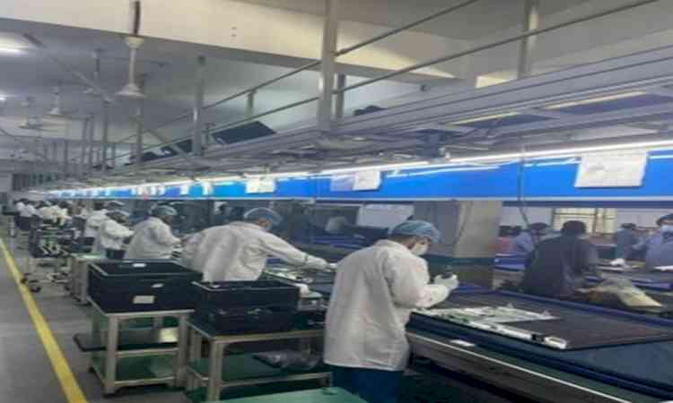 Govt clears 52 textile units worth Rs 6,708 crore under PLI