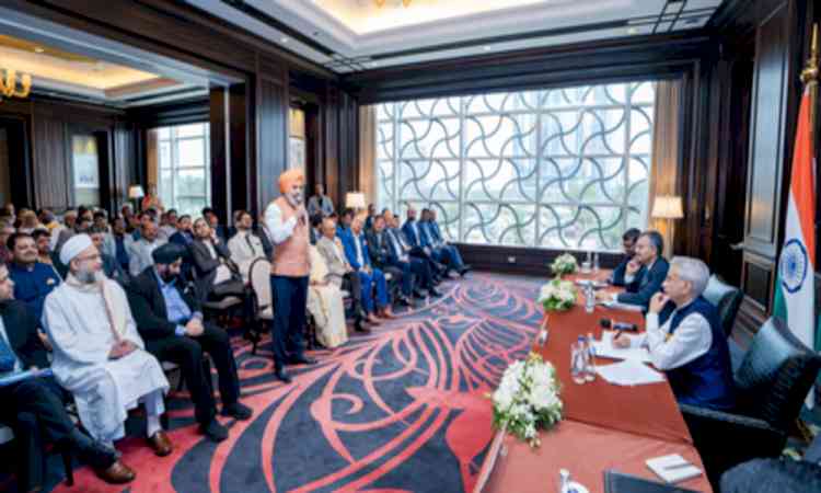EAM Jaishankar meets members of the Indian community in UAE