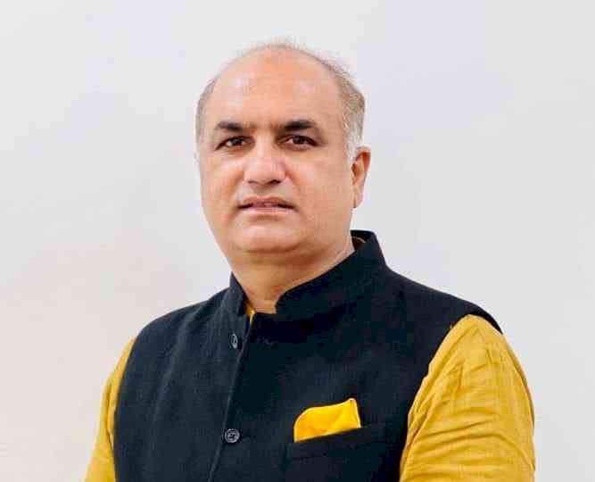 Deepak Bali Expresses Deep Grief Over Asha Bhosle’s Demise