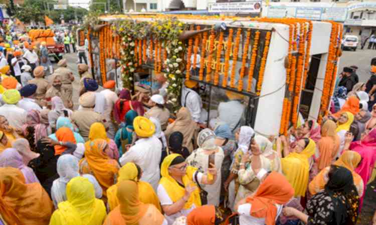 Thousands of devotees converge in gurudwaras to celebrate Baisakhi in Punjab, Haryana