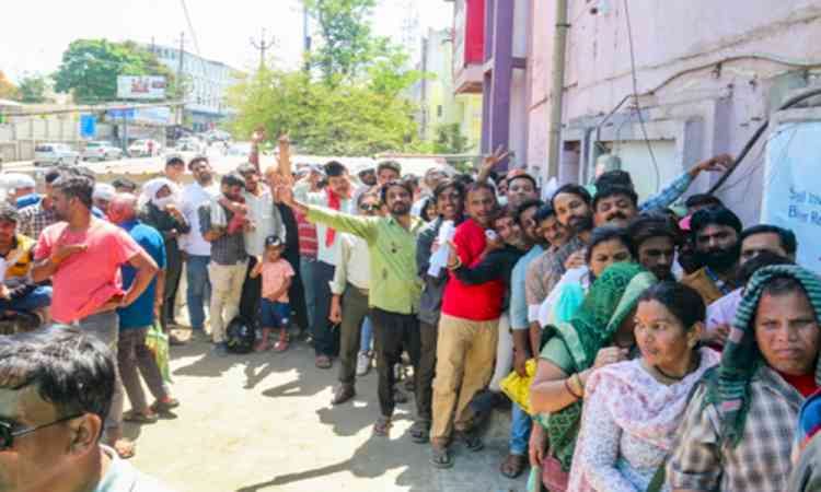 J&K: Registration for Amarnath Yatra begins amid heavy rush