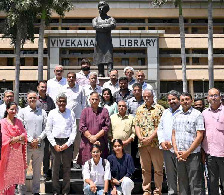 कुलपति प्रो मिलाप पुनिया ने यज्ञ, शहीदों को नमन और महापुरुषों को श्रद्धांजलि से दिया राष्ट्र निर्माण का संदेश