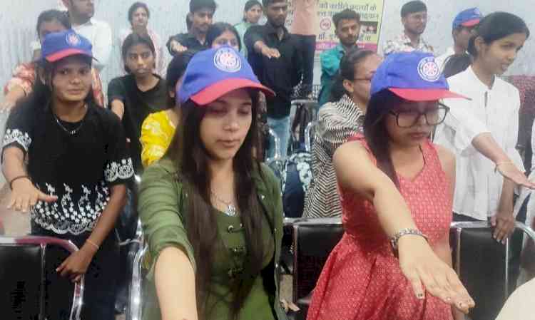 नशा मुक्त भारत अभियान के तहत विद्यार्थियों ने ली शपथ