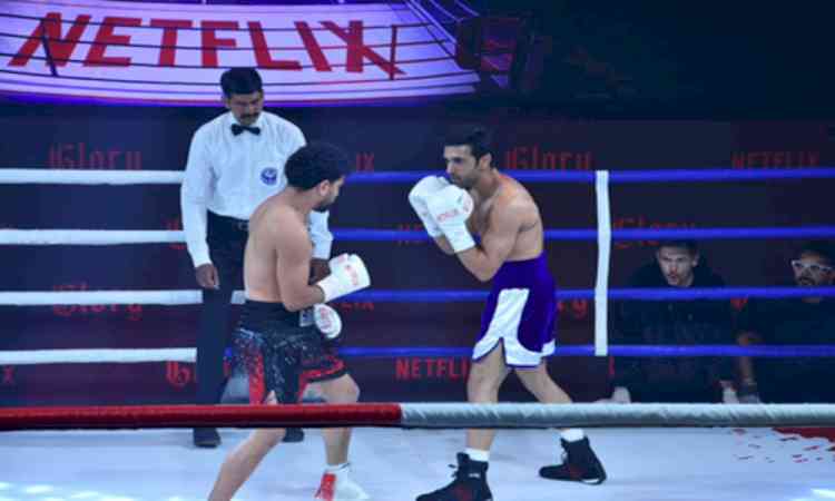 Pulkit Samrat becomes the first Indian actor to step into the ring with a professional boxer