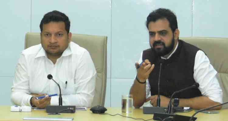 रोहतक जिले के 21 गांवों में डोर टू डोर कचरा एकत्रित किया जा रहाः डीसी सचिन गुप्ता