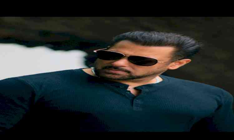 Salman Khan, Nayanthara's film with Vamshi Paidipally goes on floors with pooja 