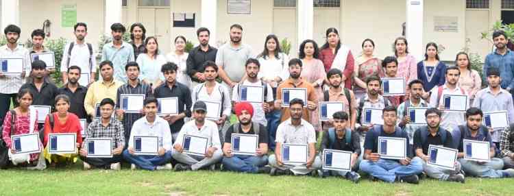 ड्रोन एवं जियोस्पेशियल टेक्नोलॉजी पर विशेष प्रशिक्षण कार्यक्रम आयोजित