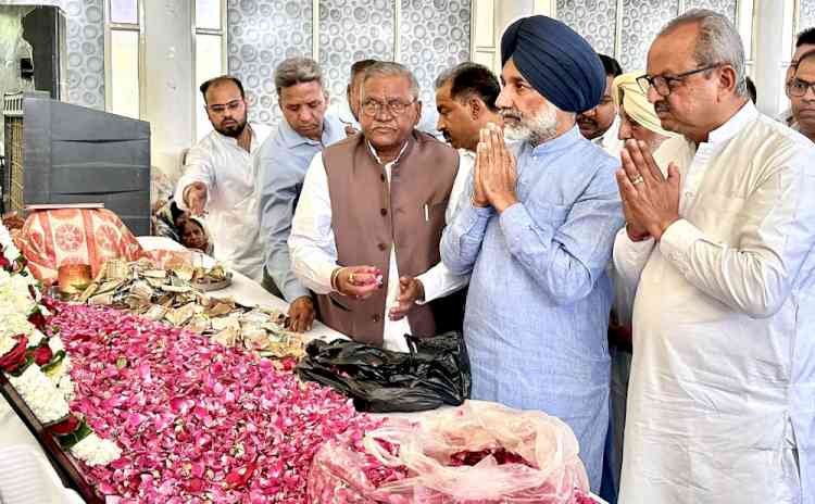 Punjab BJP Leaders Offer Condolences to Bereaved Family Members of Victims of Vrindavan Boat Tragedy