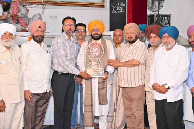 Cabinet Minister Tarunpreet Singh Sond participates in Murti Sthapana Diwas, announces Rs 5 Lakh Grant