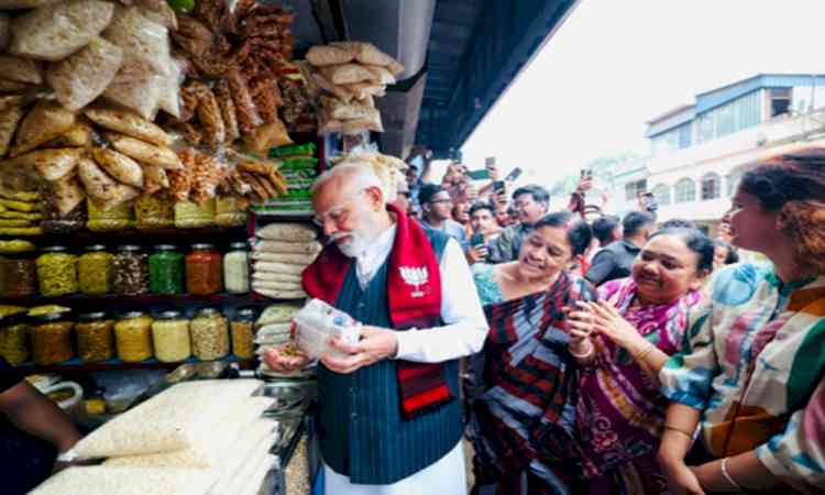 On Bengal campaign trail, PM Modi stops for popular street snack 'jhalmuri' in Jhargram