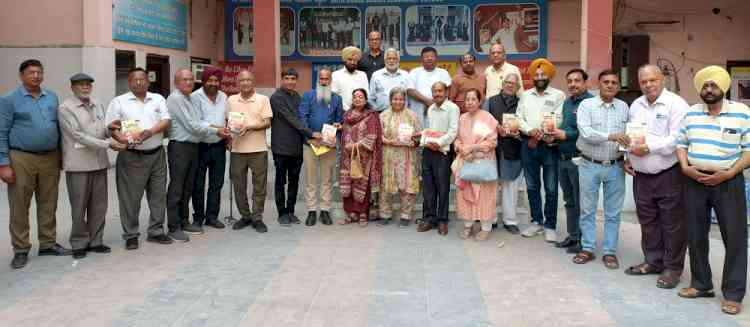 दोआबा साहित्य एवं कला अकादमी द्वारा विशेष आयोजन