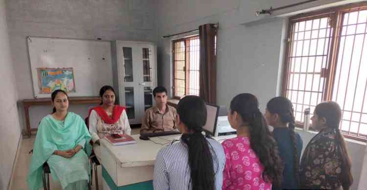 Lyallpur Khalsa College Conducts Mock Interview and Group Discussion Session for Placement Drive 2026