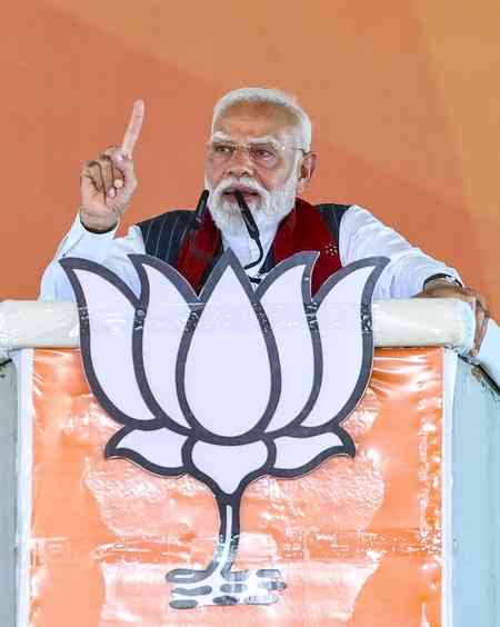 PM Modi announces compensation after Thrissur firecracker blast kills 13