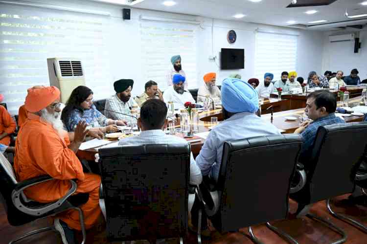 MP Seechewal reviews Buddha Dariya Rejuvenation Project; contractor directed to hand over carts to dairy owners for streamlining lifting of cow dung