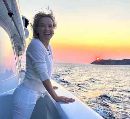 Reese Witherspoon responds to social media flak around her video on AI