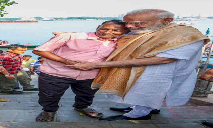 Being boatman for Prime Minister's ride today was great experience: Gouranga Biswas