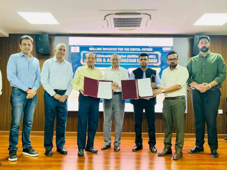 District administration felicitates young entrepreneurs at Future Tycoons award ceremony