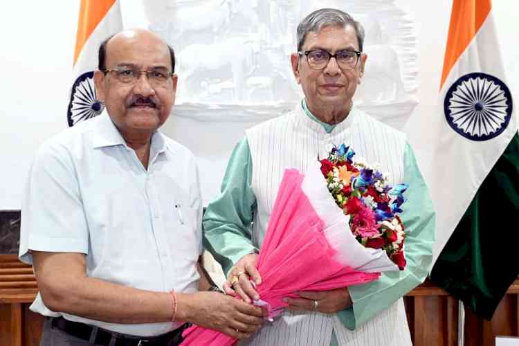 Health Varsity's grand plan: Academic and health services will receive a boost; VC Dr. H.K. Aggarwal briefs Governor Prof. Ashim Kumar Ghosh
