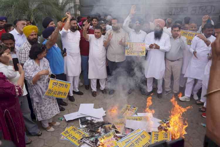 Public anger erupts across Punjab as turncoat MPs face ‘Punjab de Gaddar’ slogans on walls & streets