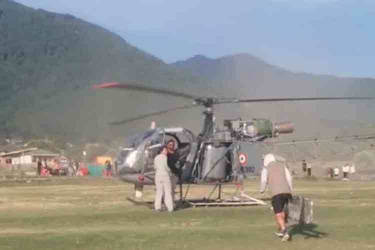 Helicopter rescue saves two paragliders in remote Kangra terrain