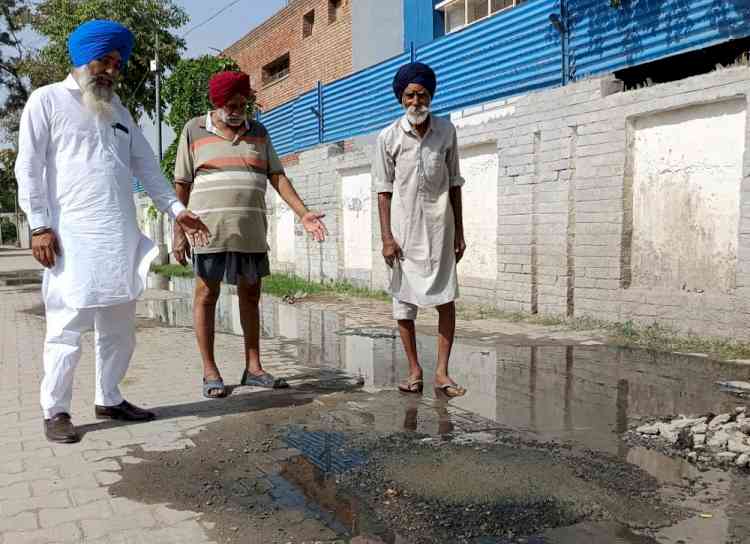Farmers seek  Rs 1 crore per acre, threaten stir over Ferozepur–Patti Rail Link Project