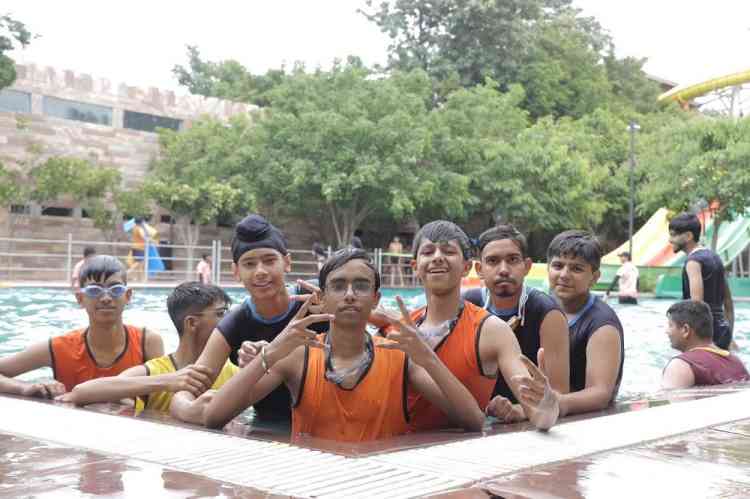 Wonderland Wonders: A Joyous Day Out for Sanskritians  