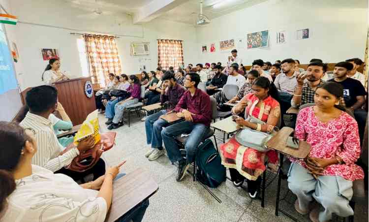 GGNIMTians explore Company Secretaries as a Career Option