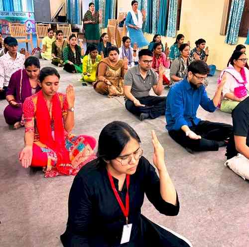 योग एवं ध्यान पर कार्यशाला