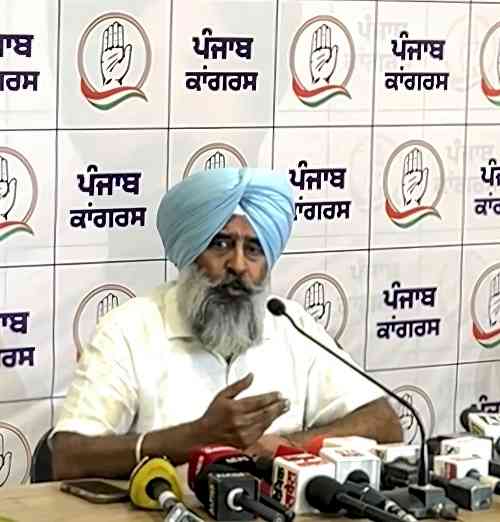 CM Mann should guarantee release of DA to government employees instead of staging drama through special Assembly session: Pargat Singh 