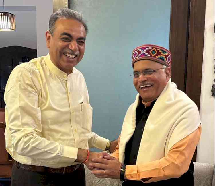 BJP leader Sanjay Tandon hosts former Rajya Sabha MP Dr. Vinay Sahasrabuddhe for insightful interaction