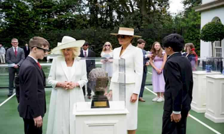 Melania Trump hosts UK royal visit with tech-driven program