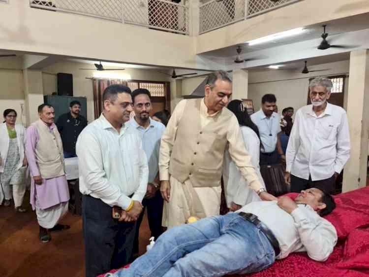 Sanjay Tandon Attends Blood Donation & Medical Check-Up Camp